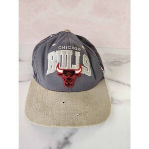 Chicago Bulls Basketball grey hat Mitchell & Ness Nostalgia Co. Philadelphia Har